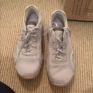 Nike Zoom Women's White Athletic Shoes